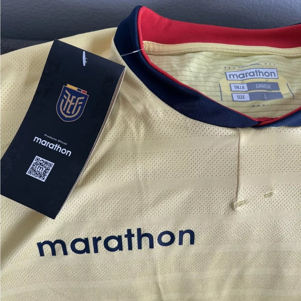Ecuador Authentic National Team World Cup Qualifier 2026 Yellow Jersey Mens Sz L - Picture 4 of 7